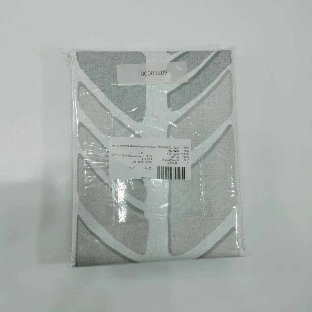 Intelligent Design Feather Leaf‎ Shower Curtain Yellow Gray 72x72 Polyester
